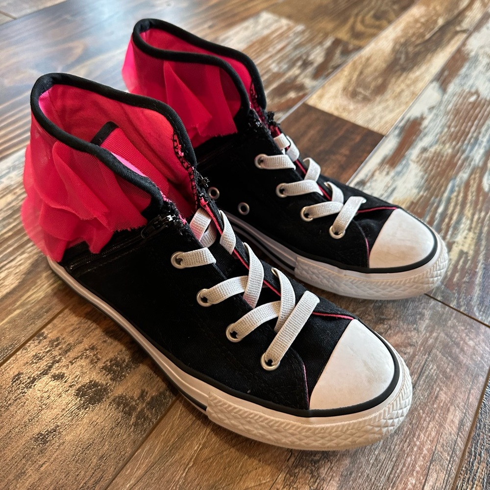 Size 2 Converse
